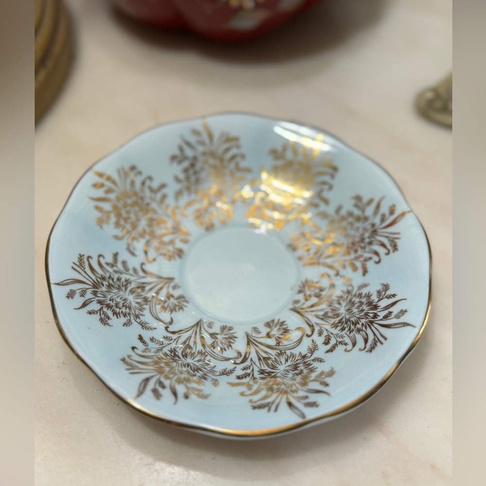 Vintage Queen Anne Bone China England Saucer